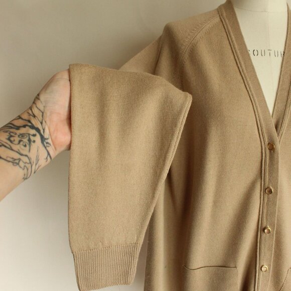 Vintage 2000s Sweater, Volup Size Edinburgh Beige Lambswool Cardigan, Y2K Knits - Picture 4 of 10